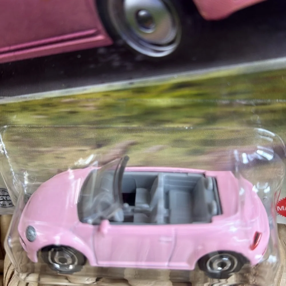 2019 Volkswagen Beetle Convertible Pink VW Bug Matchbox Car New 2025 Volkswagon